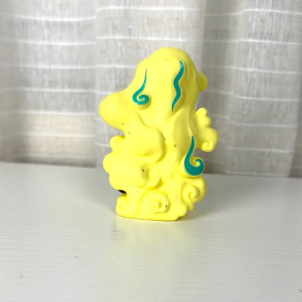 Monter High Lagoona Blue Figure Dol 4” with Yellow Hair and Pink Bow
